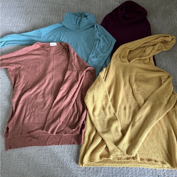 Sweater bundle - Picture 1 of 3